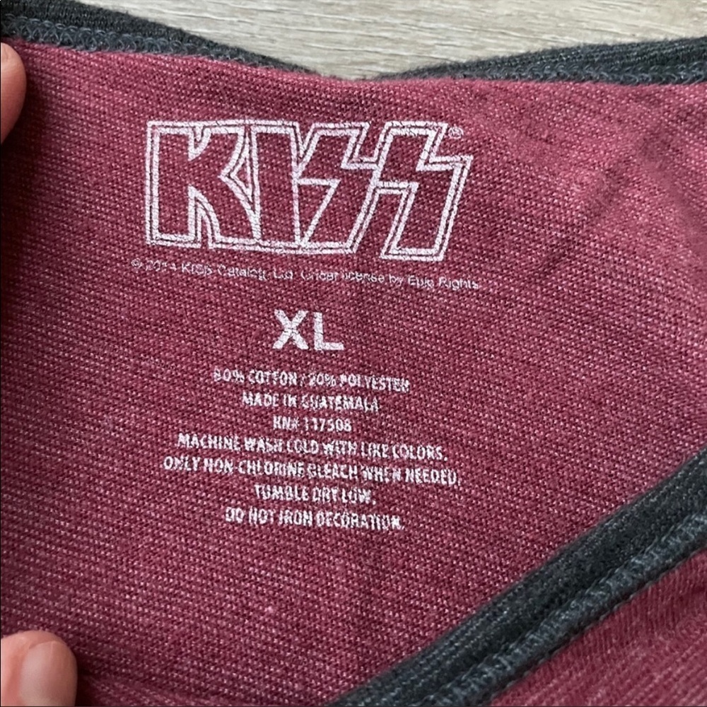 KISS Tee in Burgundy Size XL - Picture 2 of 3